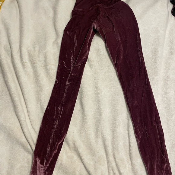Velvet lululemon leggings - Picture 2 of 5
